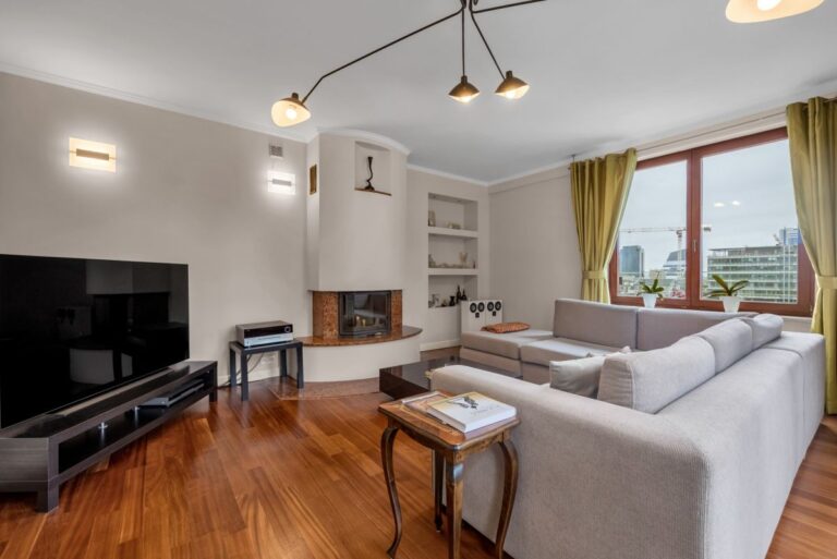 Penthouse z Tarasem w Centrum Warszawy - zdjęcie 1